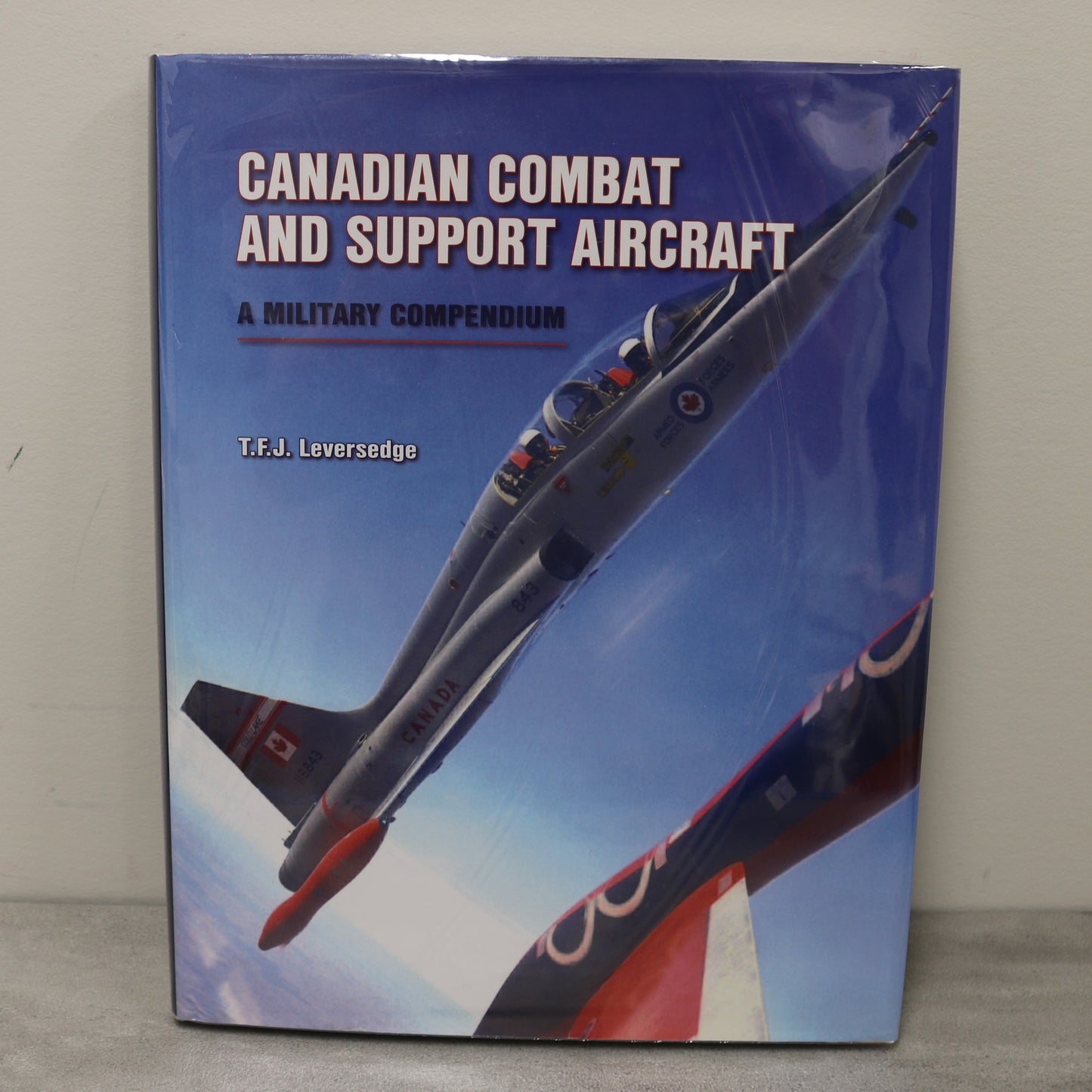 Canadian Combat Support Aircraft Airforce Aviation RCAF Canada Military Used Book