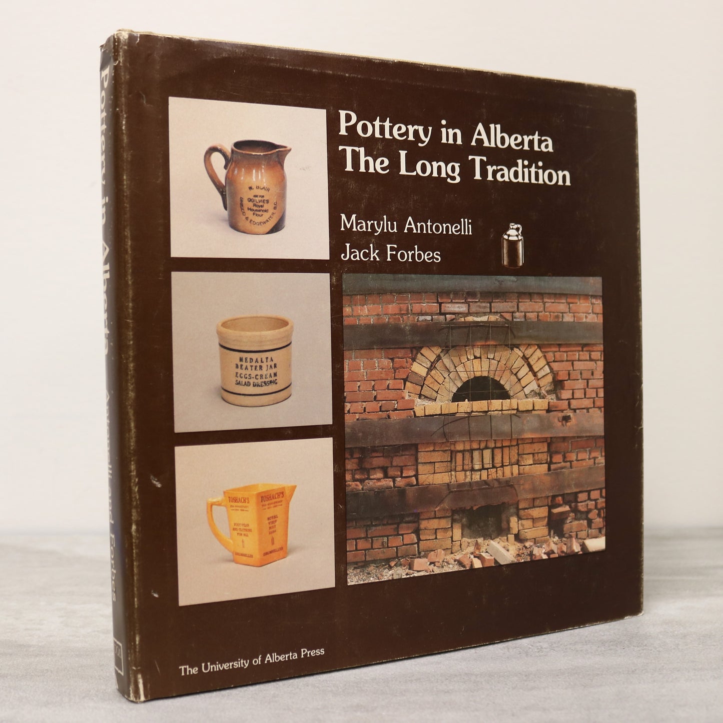 Pottery in Alberta Long Tradition Ceramics Crafting Potters Canada Canadian Art Book