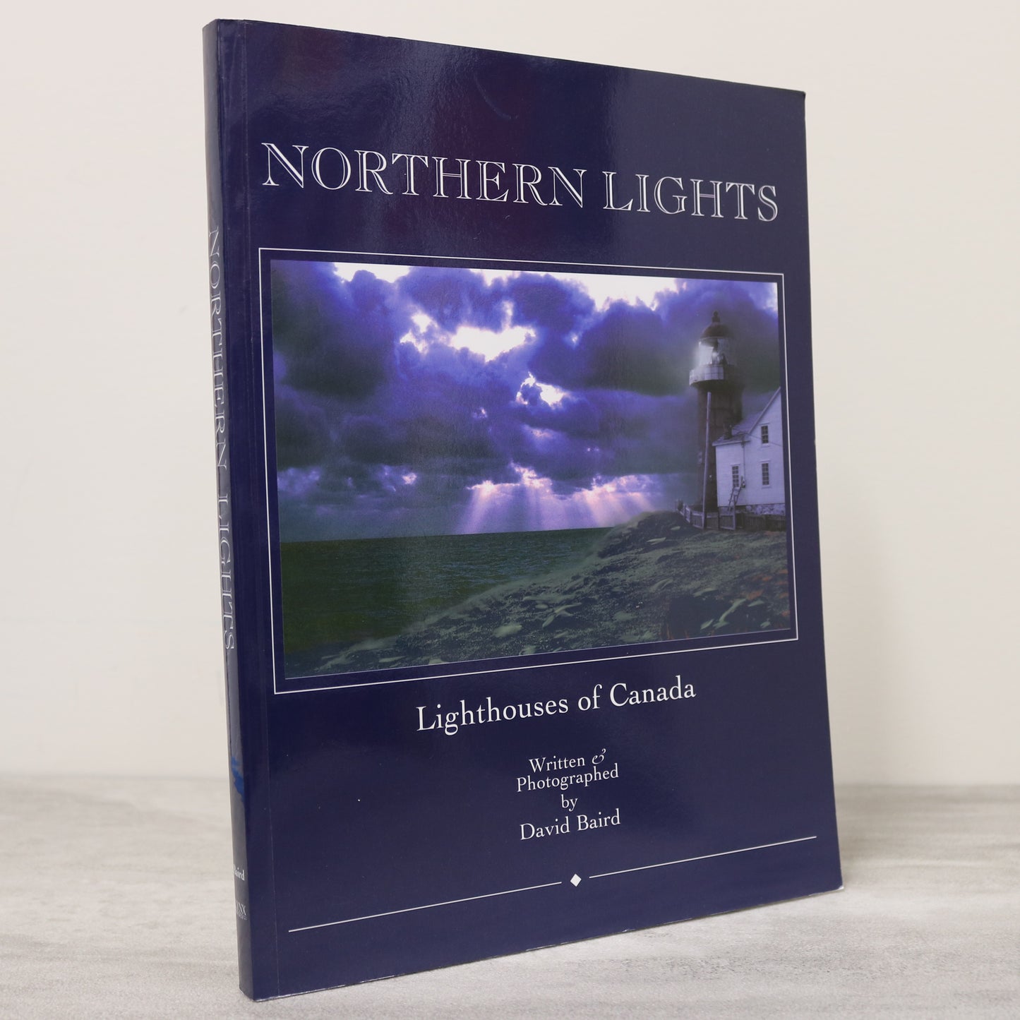 Northern Lights Lighthouses Canada Canadian Architecture Pictorial History Used Book