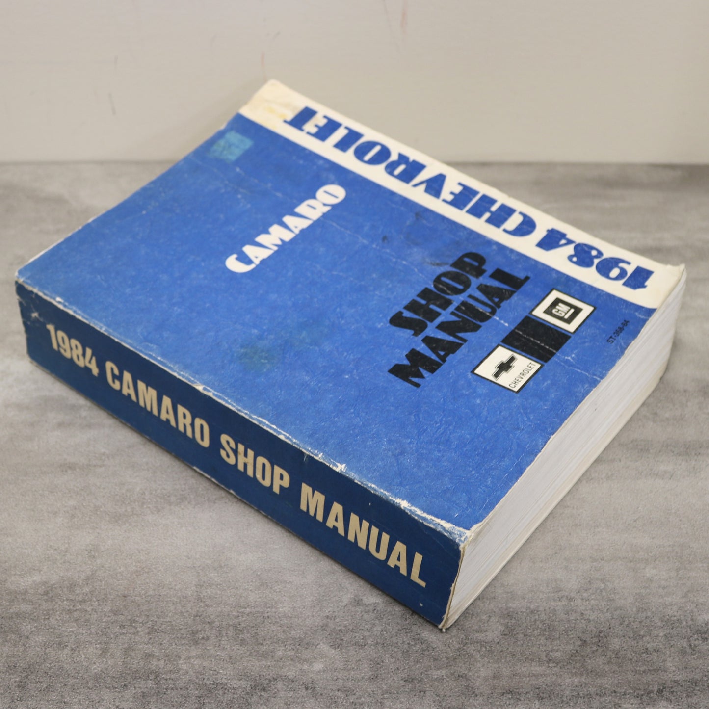 1984 Chevrolet GM General Motors Camaro Shop Manual ST-368-84 Book